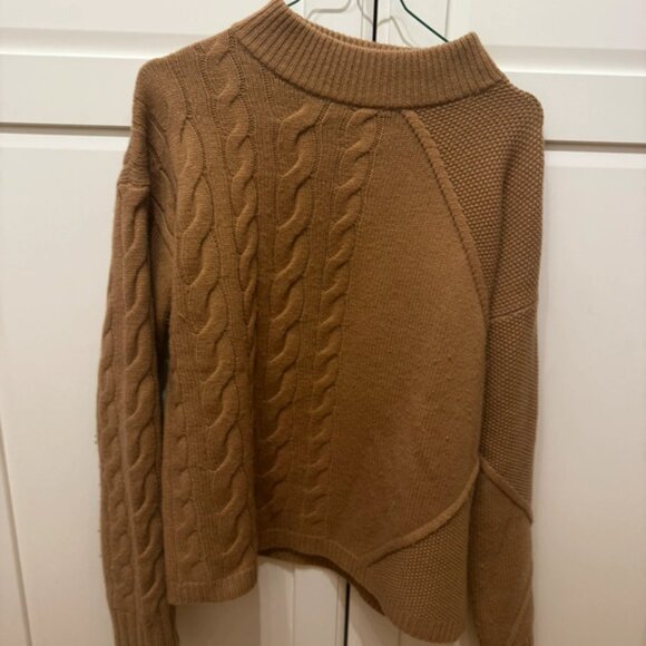 pullover sweater - Picture 2 of 5